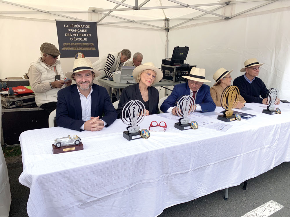 JURY-DU-CONCOURS-Eric-Couderc-conseillet-municipal-de-Deauville---Liliane-boutique-Morny-Habillement--Daniel-Paleni-FFVE---((Noële-Paleni---Philippe-Behuet-Maire-adjoint-de-Deauville--