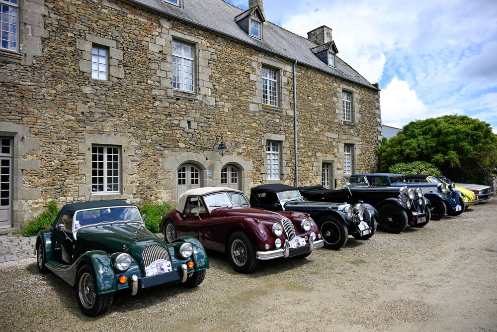 VENDREDI-MATIN-départ-de-l'hotel-pour-visite-de--Dinan-et-dejeuner-au-restaurant-de-l'abbaye-du-Tronchet-VENDREDI-MATIN-départ-de-l'hotel-pour-Dinan-et-dejeuner-Paris-Granville-261