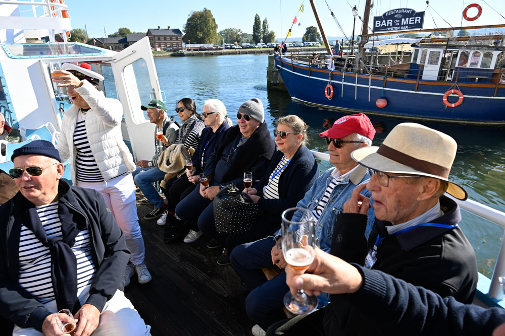 samedi-matin-Honfleur-bateau-Aventura-.SAMEDI-MATIN-HONFLEUR-_EAF2979-95