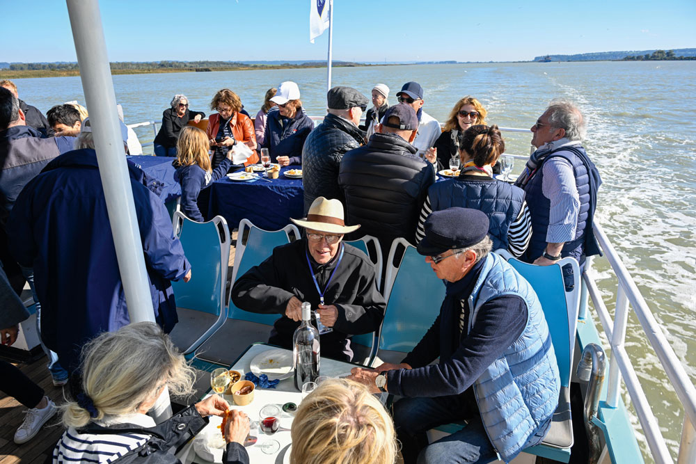 samedi-matin-Honfleur-bateau-Aventura-.SAMEDI-MATIN-HONFLEUR-_EAF3243-116